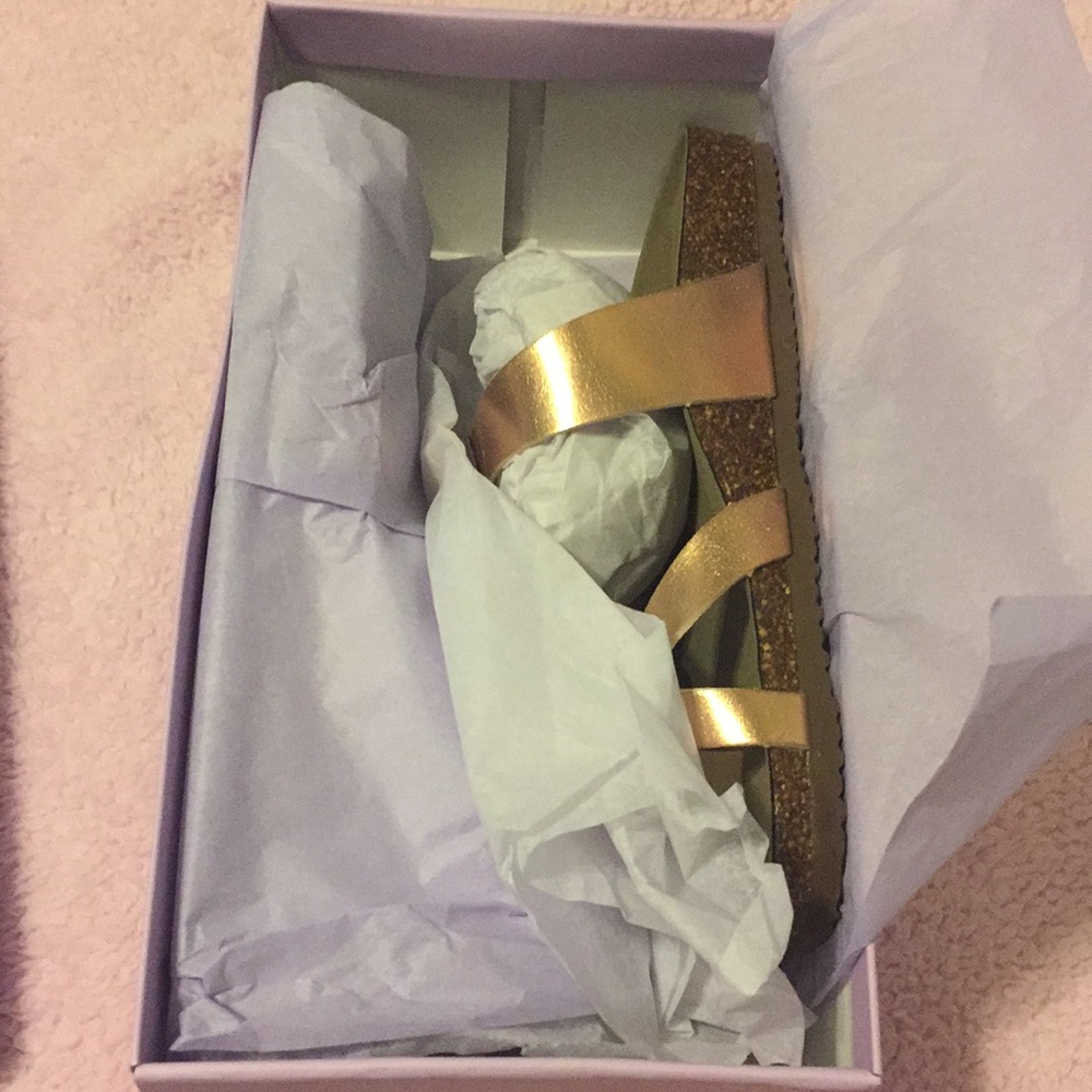Brand new!! Madden Girl Sandals